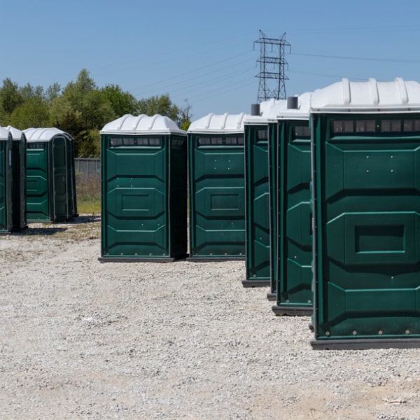 can the event portable toilet be customized with branding or logos